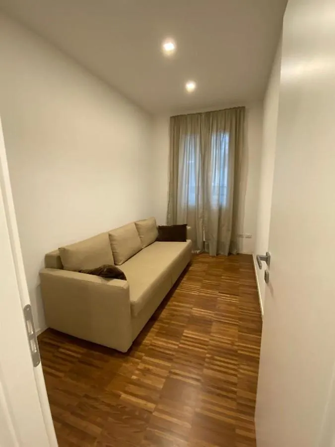 Em Home01 Κατόλικα 0*,